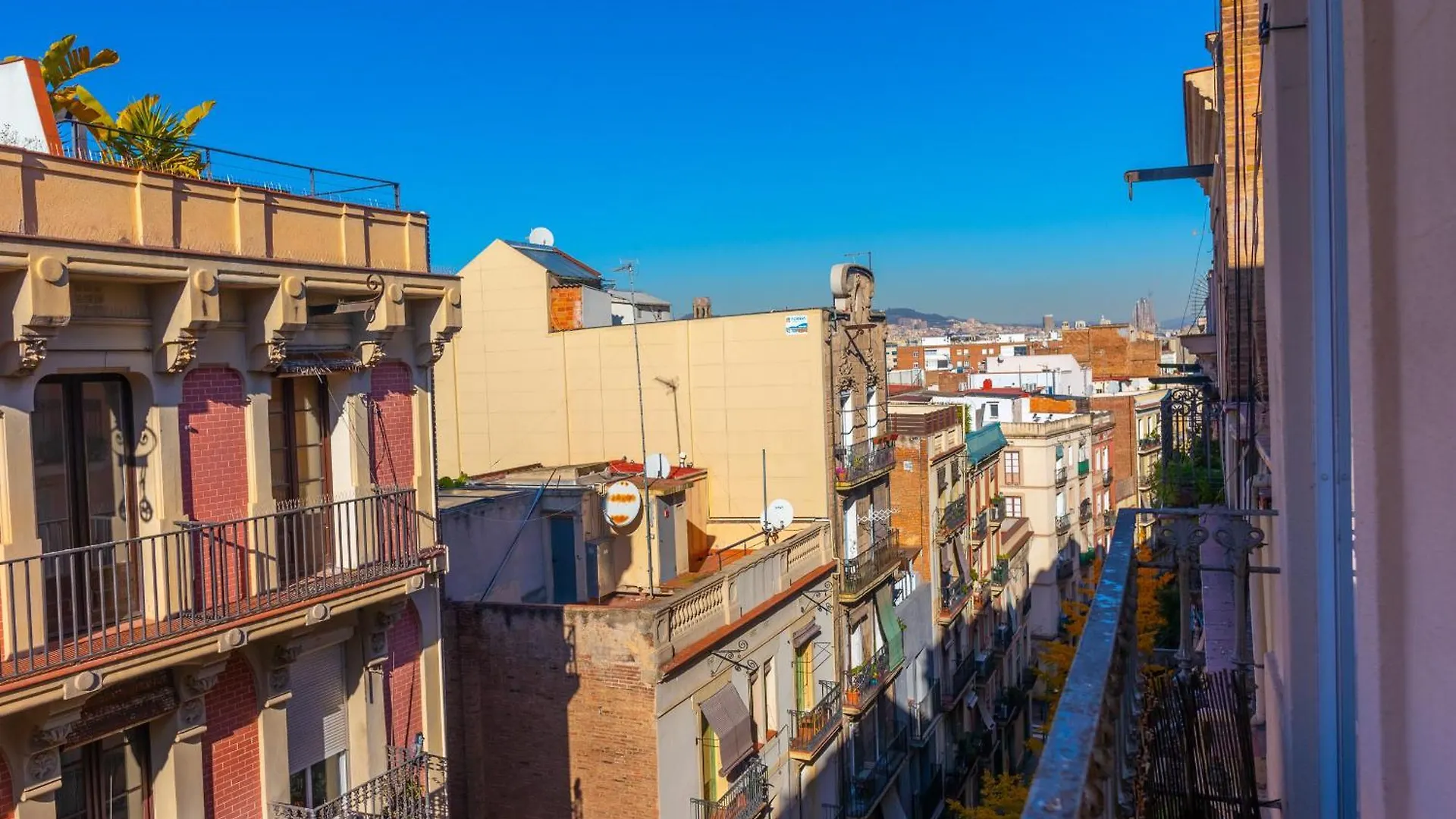Denis Salva Montjuic Apartment Barcelona