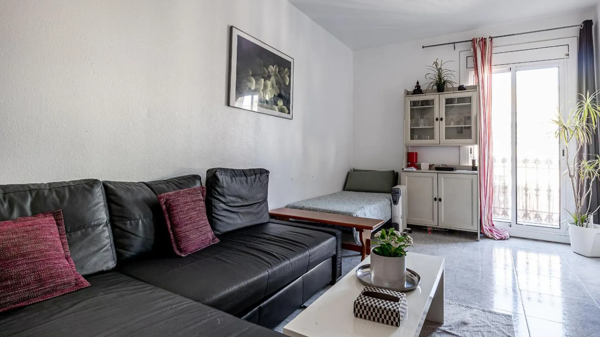 Denis Salva Montjuic Apartment Barcelona Spain