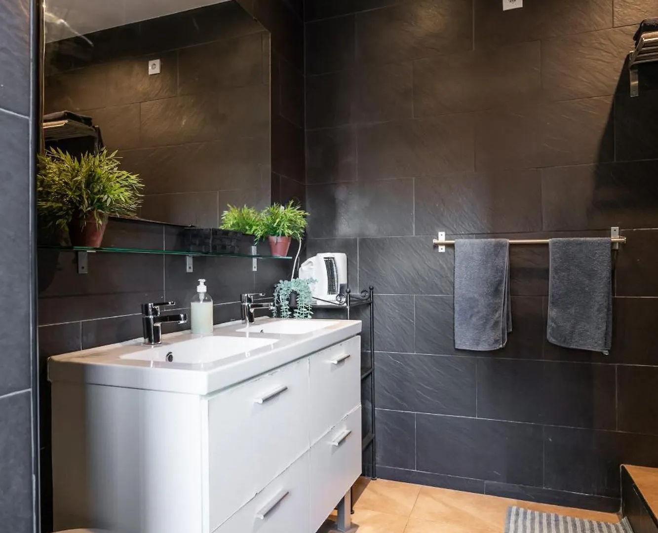 Denis Salva Montjuic Apartment Barcelona