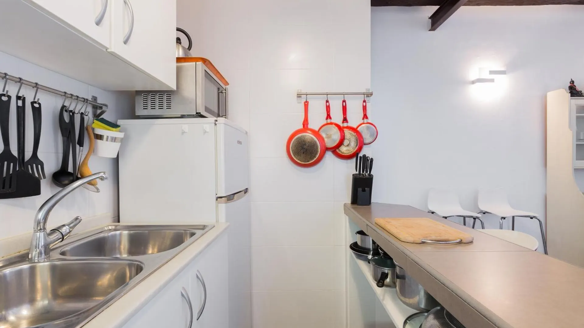 Denis Salva Montjuic Apartment Barcelona Spain